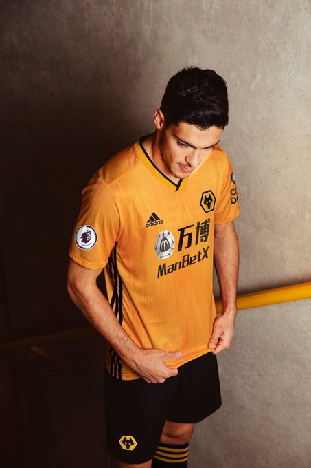 Raúl Jiménez No. 9 Wolves Hampton versión aficionado