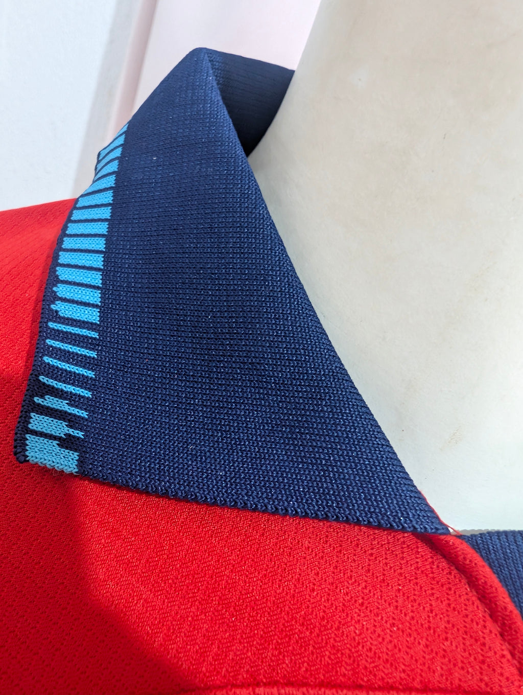 Inglaterra rojo versión aficionado