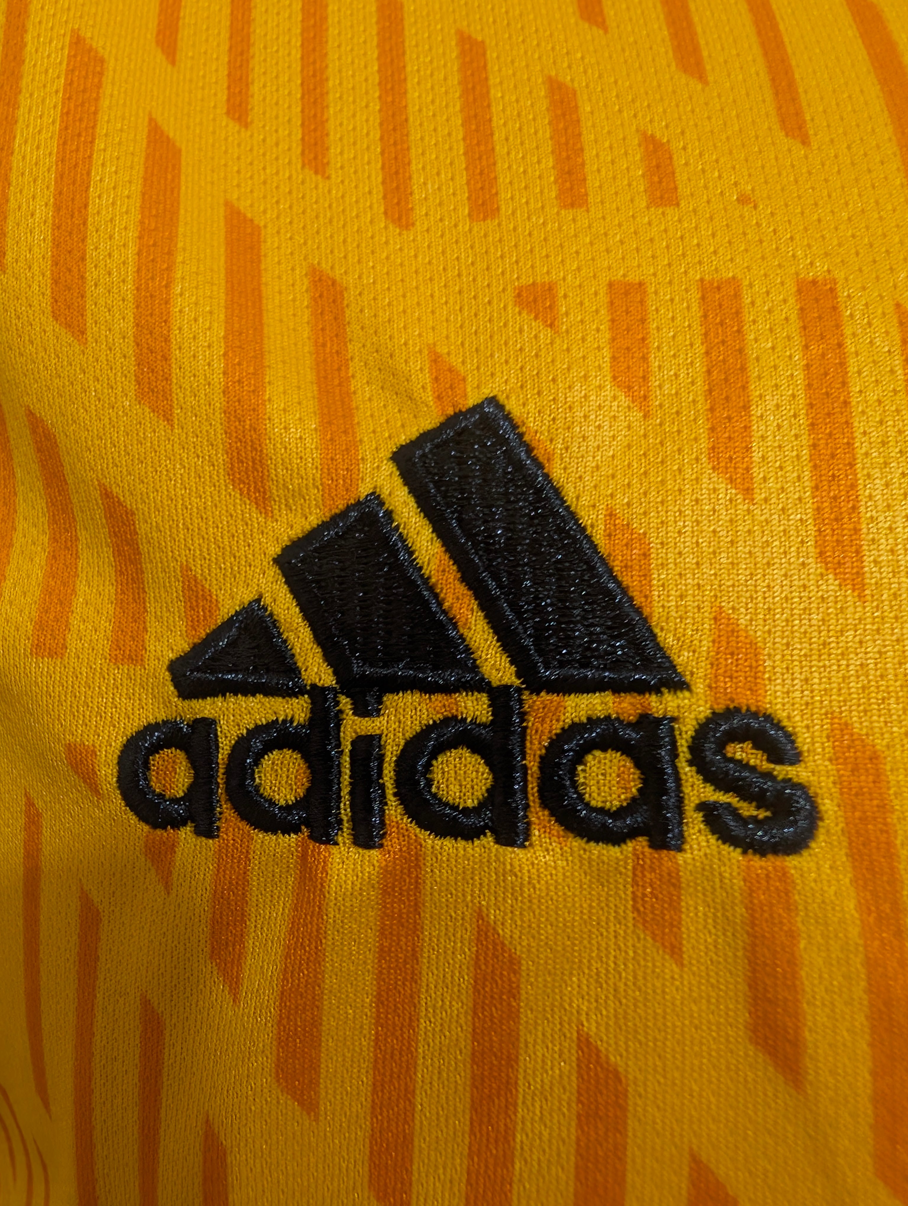 Raúl Jiménez No. 9 Wolves Hampton versión aficionado